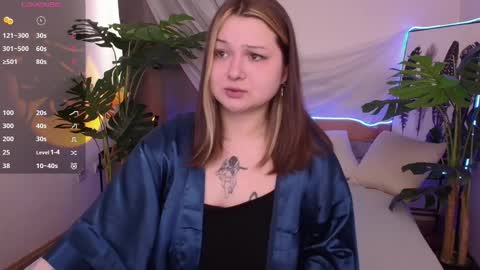 Snapshot of alice_walters chatting on December 3, 12:36 pm Alice online show from December 3, 12:36 pm