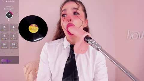 Snapshot of alicebonam chatting on October 22, 7:02 pm Alice online show from October 22, 7:02 pm