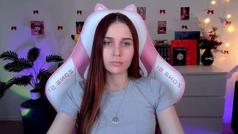 alicecharmy online show from February 18, 2:02 pm