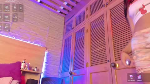 Alice  online show from January 28, 12:22 pm