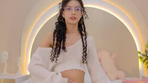 alice online show from October 27, 4:33 pm