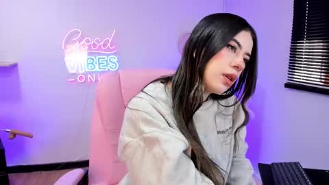 Alice online show from September 19, 12:28 pm