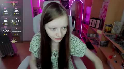 Snapshot of alicehariss chatting on November 12, 3:18 am Alie online show from November 12, 3:18 am