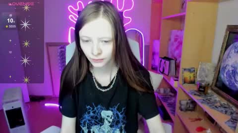 Snapshot of alicehariss chatting on November 23, 3:06 am Alie online show from November 23, 3:06 am