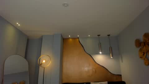 Alice online show from October 21, 7:03 pm