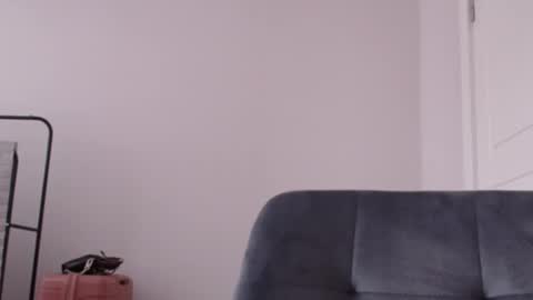 Snapshot of aliceinspires chatting on October 22, 1:00 pm Alice online show from October 22, 1:00 pm