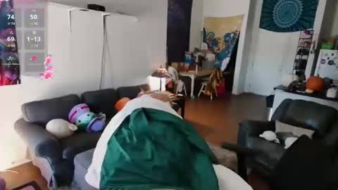 Snapshot of aliceliddell710 chatting on October 15, 5:24 pm Alice Liddell online show from October 15, 5:24 pm