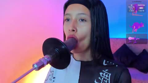 Snapshot of alicemoon__ chatting on November 4, 10:25 am Alicee online show from November 4, 10:25 am