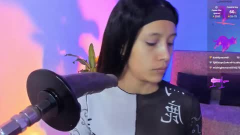 Snapshot of alicemoon__ chatting on December 3, 10:13 am Alicee online show from December 3, 10:13 am