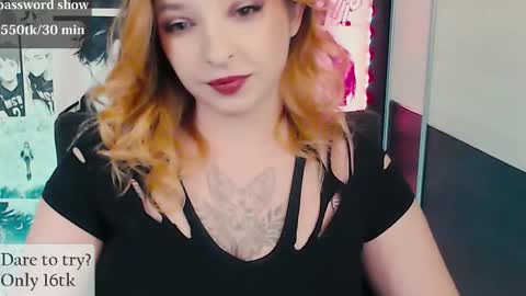 Snapshot of aliceriddle1 chatting on December 4, 10:07 pm aliceriddle1 online show from December 4, 10:07 pm