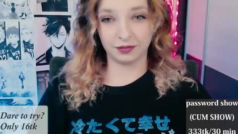 aliceriddle1 online show from April 6, 11:16 pm