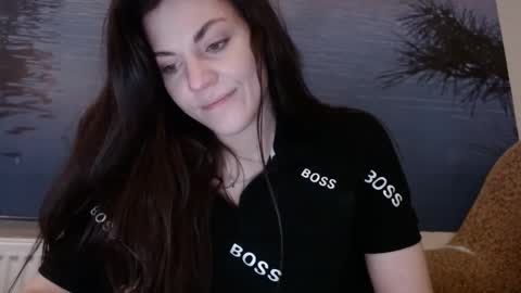 Snapshot of alicetailorrr chatting on February 16, 5:26 pm AliceTailorrr online show from February 16, 5:26 pm
