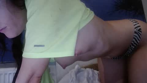 Snapshot of alicetailorrr chatting on October 17, 4:53 pm AliceTailorrr online show from October 17, 4:53 pm