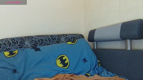 AliceWoolfy online show from February 5, 9:30 pm