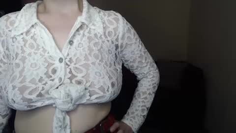 Snapshot of alicia_folow chatting on February 9, 3:45 pm Alicia online show from February 9, 3:45 pm