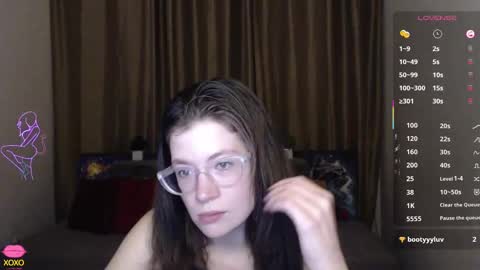 Snapshot of alicia_folow chatting on March 12, 9:34 am Alicia online show from March 12, 9:34 am