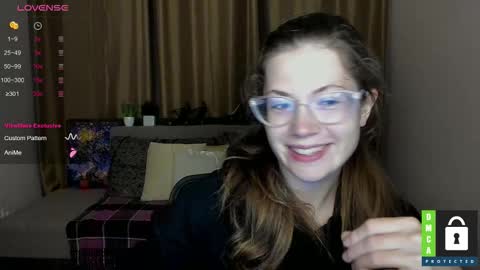 Snapshot of alicia_folow chatting on September 18, 11:23 am Alicia online show from September 18, 11:23 am