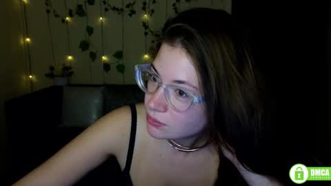 Snapshot of alicia_folow chatting on September 25, 11:58 am Alicia online show from September 25, 11:58 am