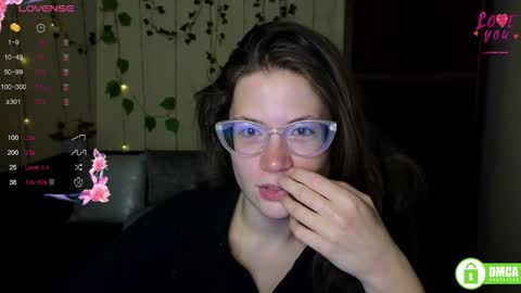 Snapshot of alicia_folow chatting on September 26, 11:25 am Alicia online show from September 26, 11:25 am