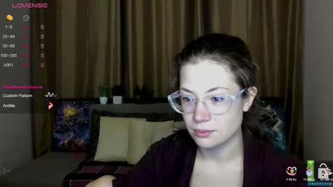 Snapshot of alicia_folow chatting on October 7, 11:07 am Alicia online show from October 7, 11:07 am