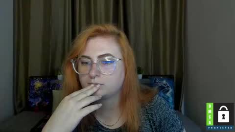 Snapshot of alicia_side_red chatting on September 16, 5:47 pm Alicia online show from September 16, 5:47 pm