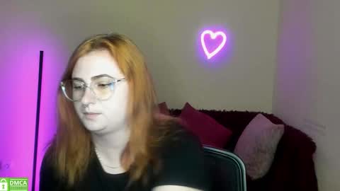 Snapshot of alicia_side_red chatting on September 20, 11:22 am Alicia online show from September 20, 11:22 am