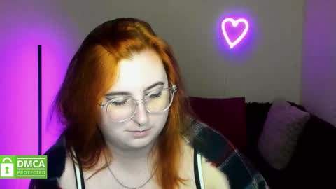 Snapshot of alicia_side_red chatting on October 7, 5:37 am Alicia online show from October 7, 5:37 am