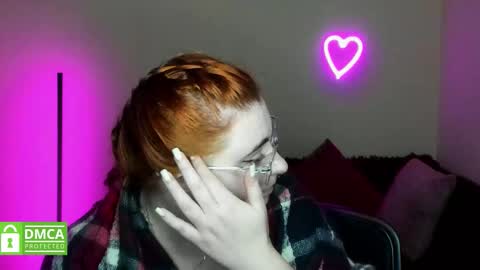 Snapshot of alicia_side_red chatting on October 15, 6:02 am Alicia online show from October 15, 6:02 am