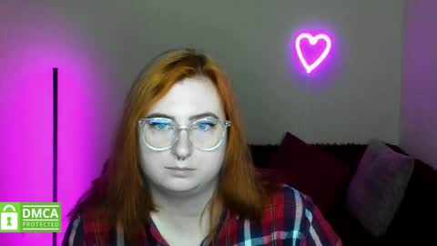 Snapshot of alicia_side_red chatting on October 17, 5:48 pm Alicia online show from October 17, 5:48 pm