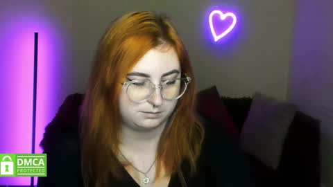 Snapshot of alicia_side_red chatting on November 19, 6:46 am Alicia online show from November 19, 6:46 am