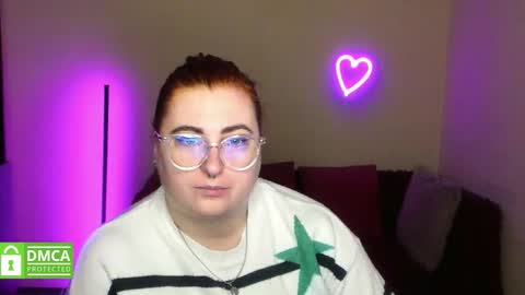 Snapshot of alicia_side_red chatting on November 29, 12:30 pm Alicia online show from November 29, 12:30 pm