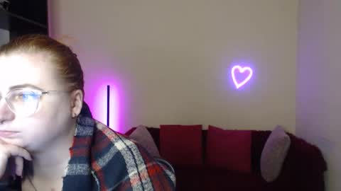 Alicia online show from November 22, 7:18 am