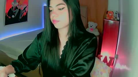 Snapshot of aliciabiden chatting on December 12, 6:14 am aliciabiden online show from December 12, 6:14 am