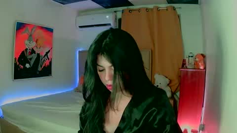 Snapshot of aliciabiden chatting on December 31, 9:10 am aliciabiden online show from December 31, 9:10 am