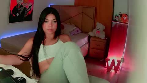 Snapshot of aliciabiden chatting on January 7, 5:12 am aliciabiden online show from January 7, 5:12 am