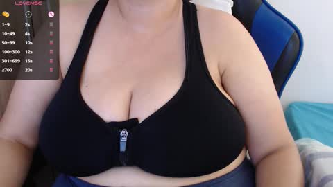 Snapshot of aliciaking_ chatting on September 11, 7:47 pm of  online show from September 11, 7:47 pm