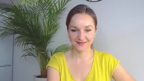 Snapshot of alicialux chatting on December 2, 7:58 am Alicia online show from December 2, 7:58 am