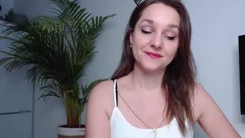 Snapshot of alicialux chatting on January 20, 7:58 am Alicia online show from January 20, 7:58 am