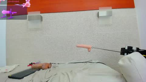Snapshot of alicie_green chatting on January 30, 5:30 am im tutti online show from January 30, 5:30 am