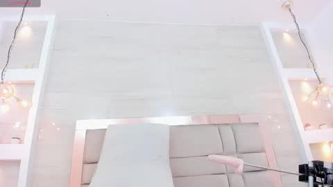 Snapshot of alicie_green chatting on February 11, 5:16 am im tutti online show from February 11, 5:16 am