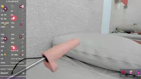 Snapshot of alicie_green chatting on March 3, 5:53 am im tutti online show from March 3, 5:53 am
