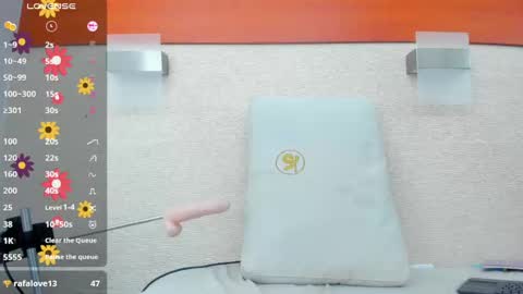 Snapshot of alicie_green chatting on March 10, 8:48 am im tutti online show from March 10, 8:48 am