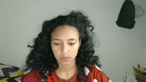 Snapshot of alicie_sexy_hot_20 chatting on February 12, 5:15 am ana online show from February 12, 5:15 am