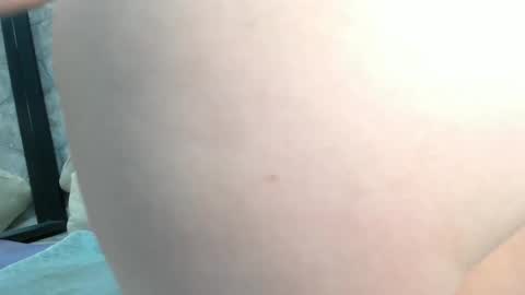 alidaalida2 online show from September 9, 9:53 am