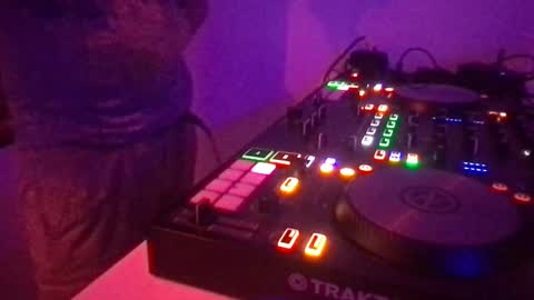 Snapshot of alien8720 chatting on March 10, 6:34 pm busco rockera online show from March 10, 6:34 pm