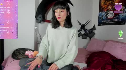 Snapshot of alien_universe chatting on October 24, 9:44 pm Aiko Independent Model online show from October 24, 9:44 pm