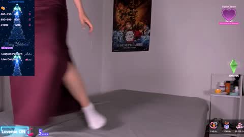 Snapshot of alien_universe chatting on November 28, 9:28 pm Aiko Independent Model online show from November 28, 9:28 pm