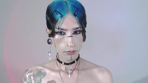 Snapshot of alienexxx chatting on January 16, 3:45 am online show from January 16, 3:45 am