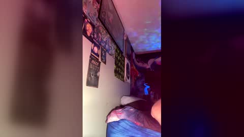 alienmancer online show from January 13, 6:18 am