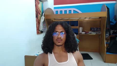 alienxmoon online show from September 27, 5:01 am